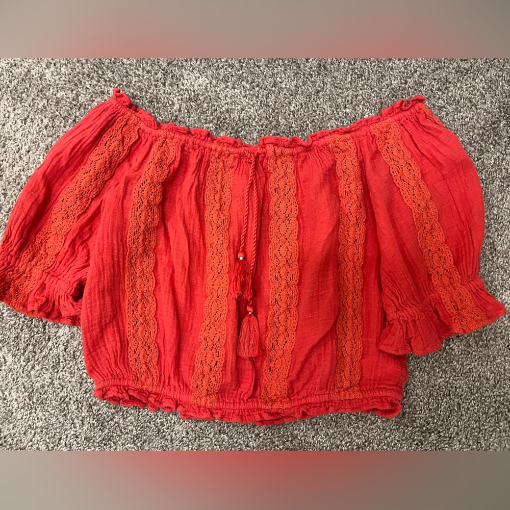 American Eagle Outfitters Off-Shoulder Blouse - Size M